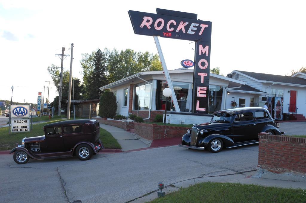 Rocket Motel Custer Kültér fotó