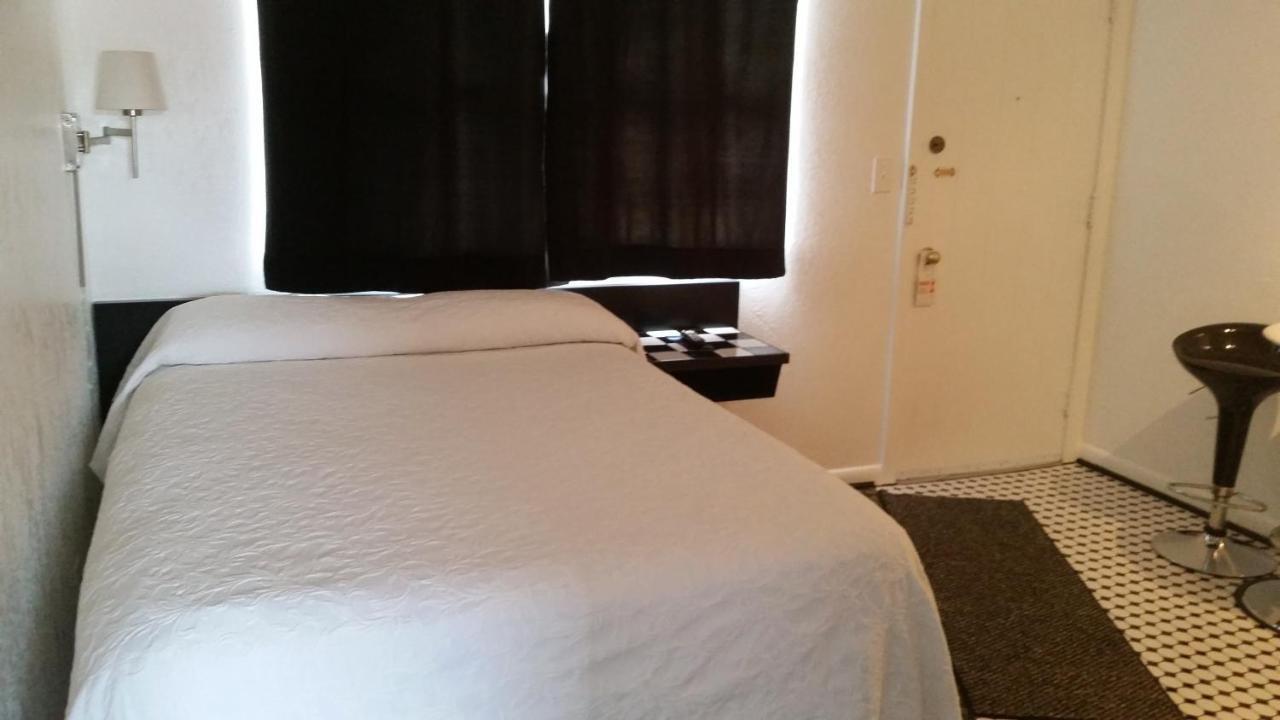 Rocket Motel Custer Szoba fotó